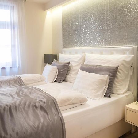 Foter Rezidencia 2 Aparthotel Gyor Bagian luar foto
