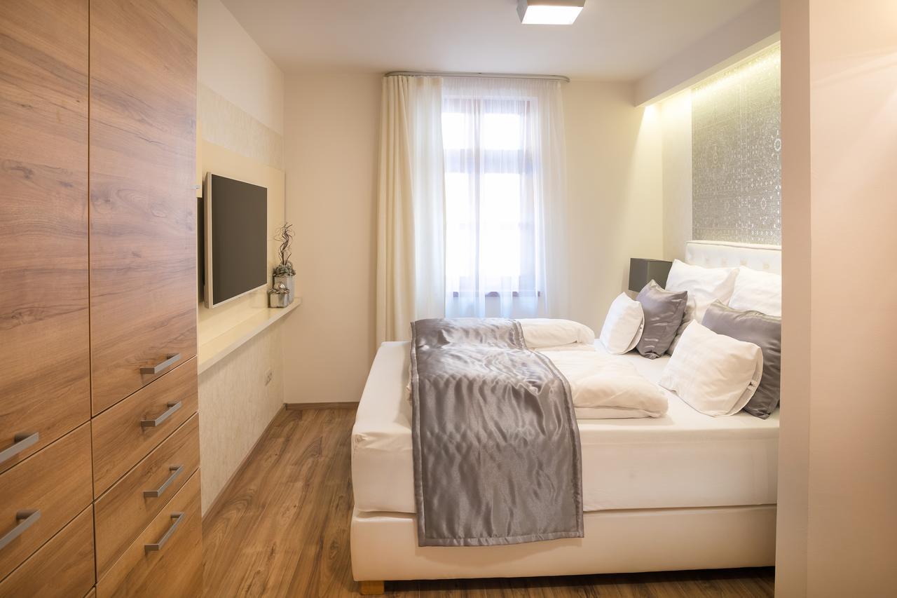 Foter Rezidencia 2 Aparthotel Gyor Bagian luar foto