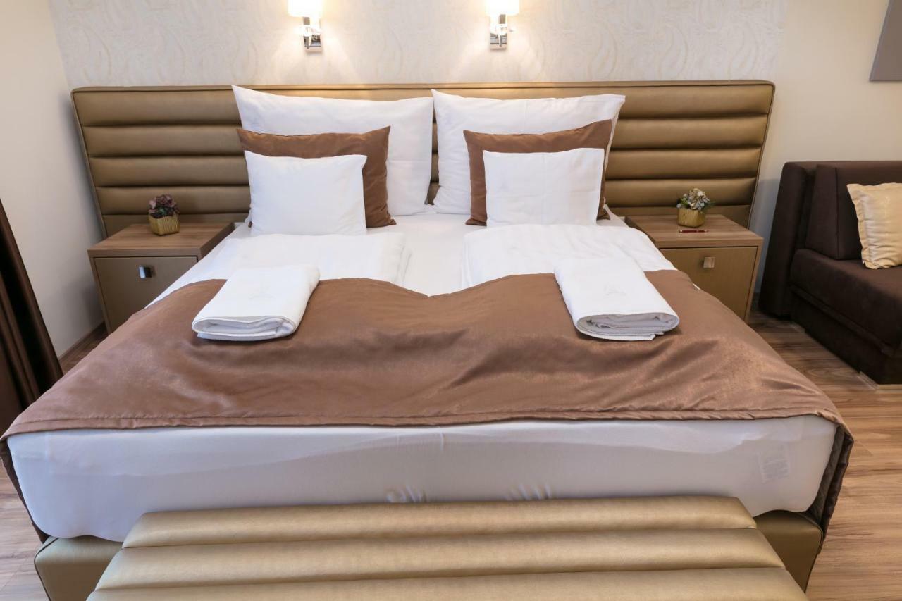 Foter Rezidencia 2 Aparthotel Gyor Bagian luar foto