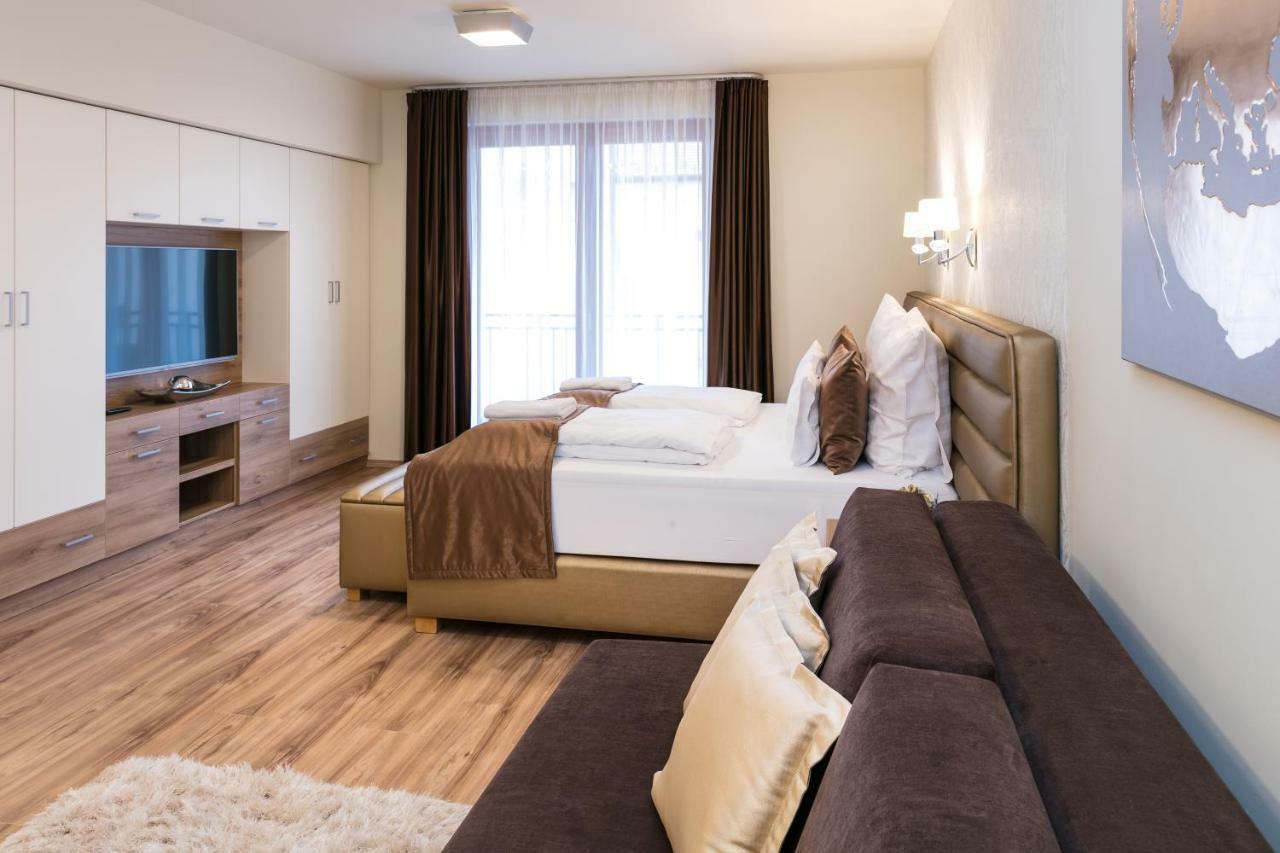 Foter Rezidencia 2 Aparthotel Gyor Bagian luar foto