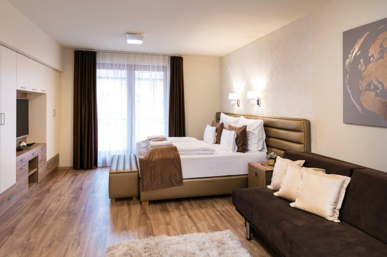 Foter Rezidencia 2 Aparthotel Gyor Bagian luar foto
